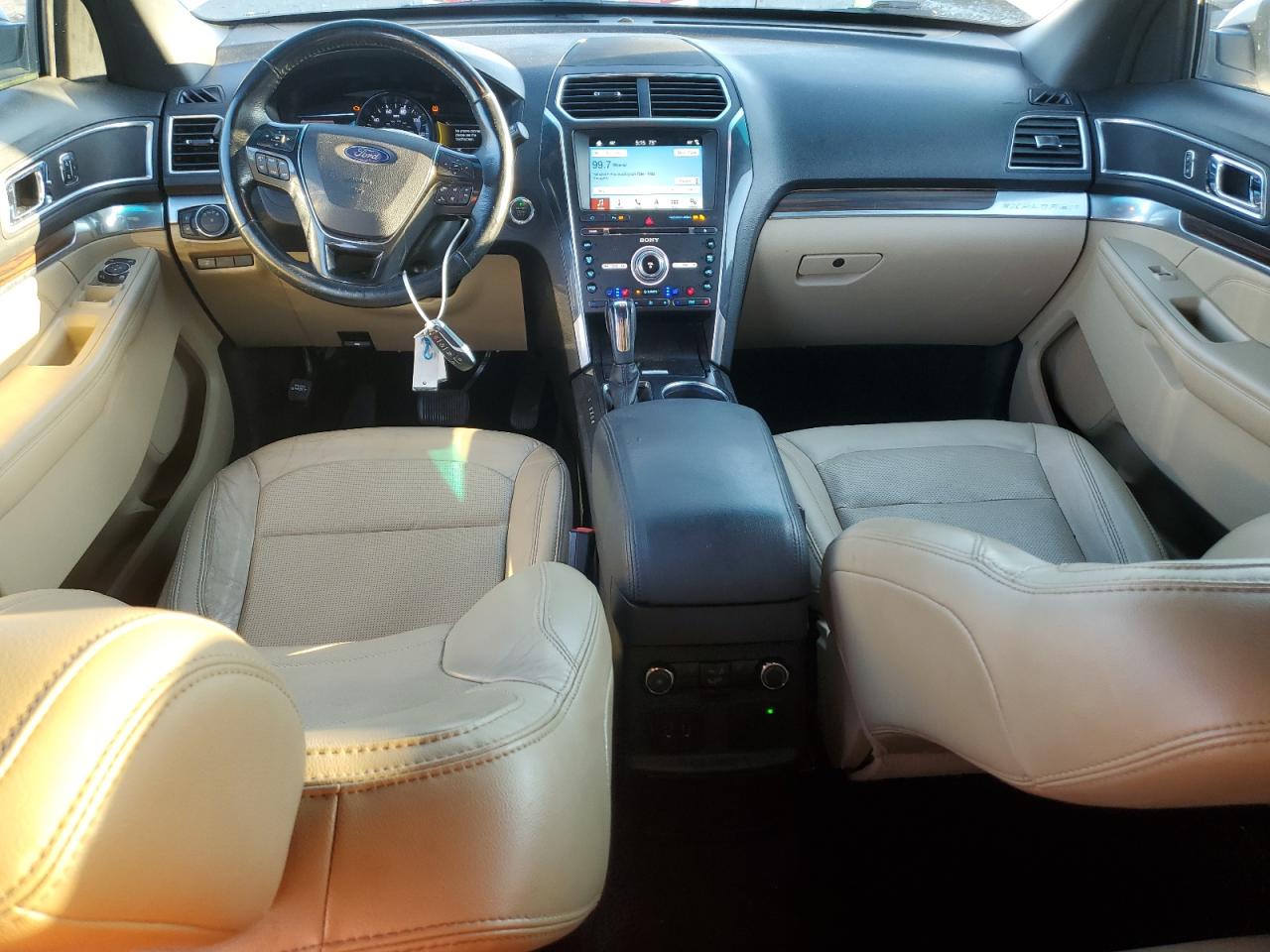 2017 Ford Explorer - Image 8