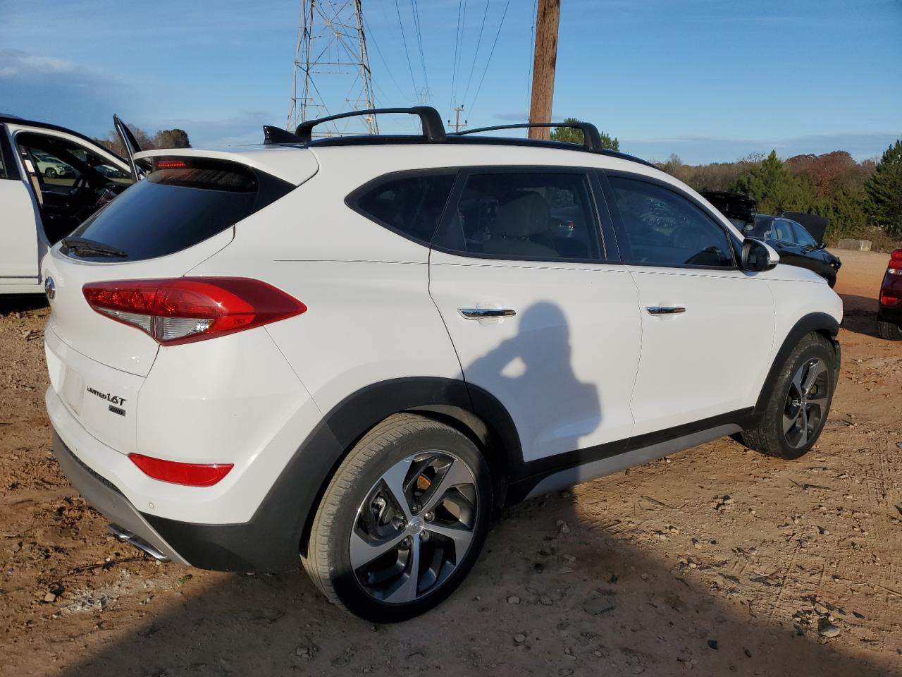 2018 Hyundai Tucson Value VIN: KM8J3CA29JU645278 Lot: 81703694