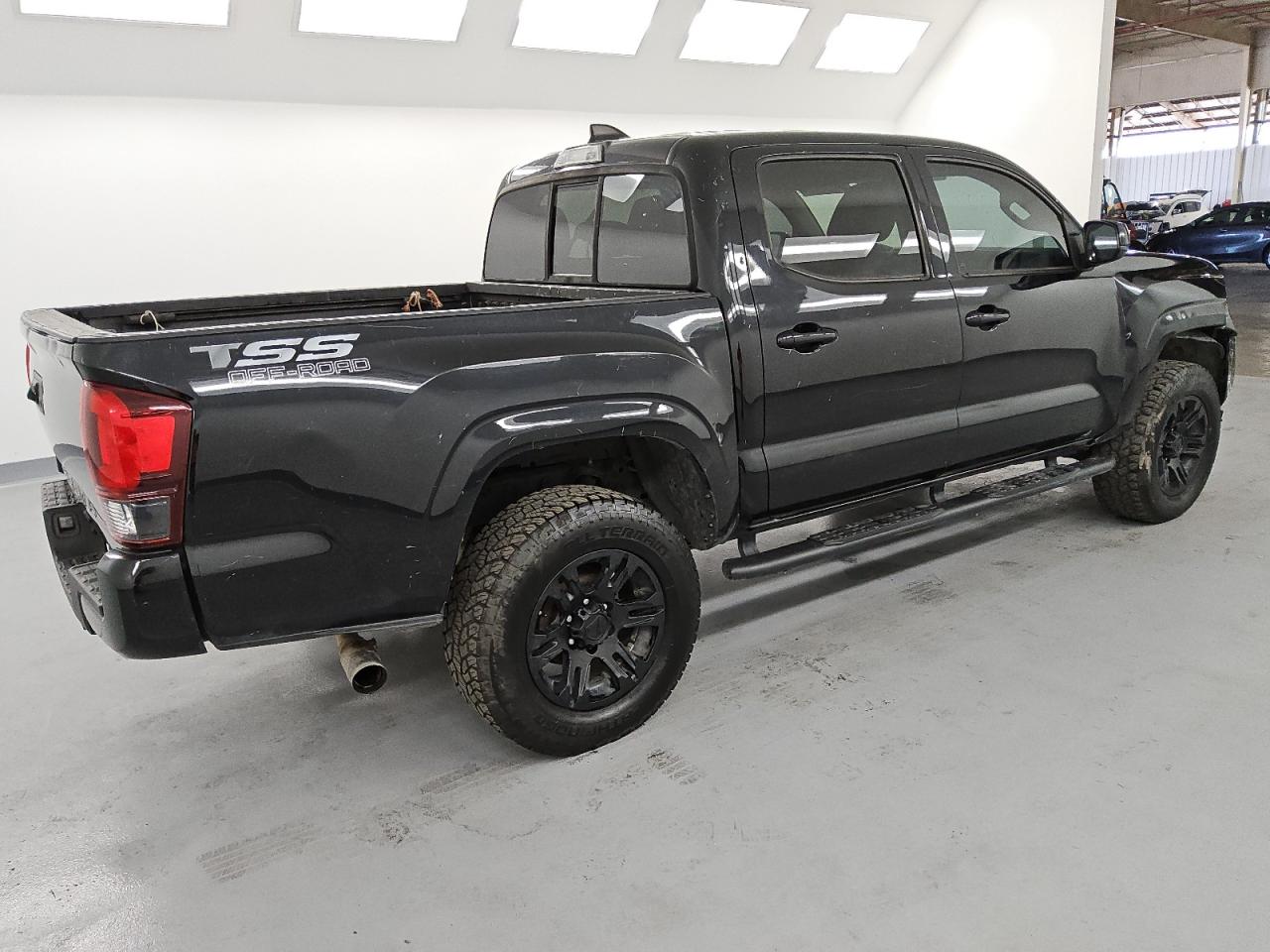 2021 Toyota Tacoma - Image 3