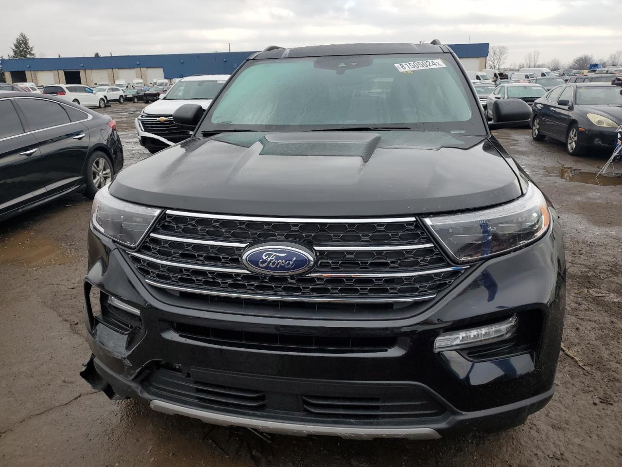 2023 Ford Explorer - Image 5
