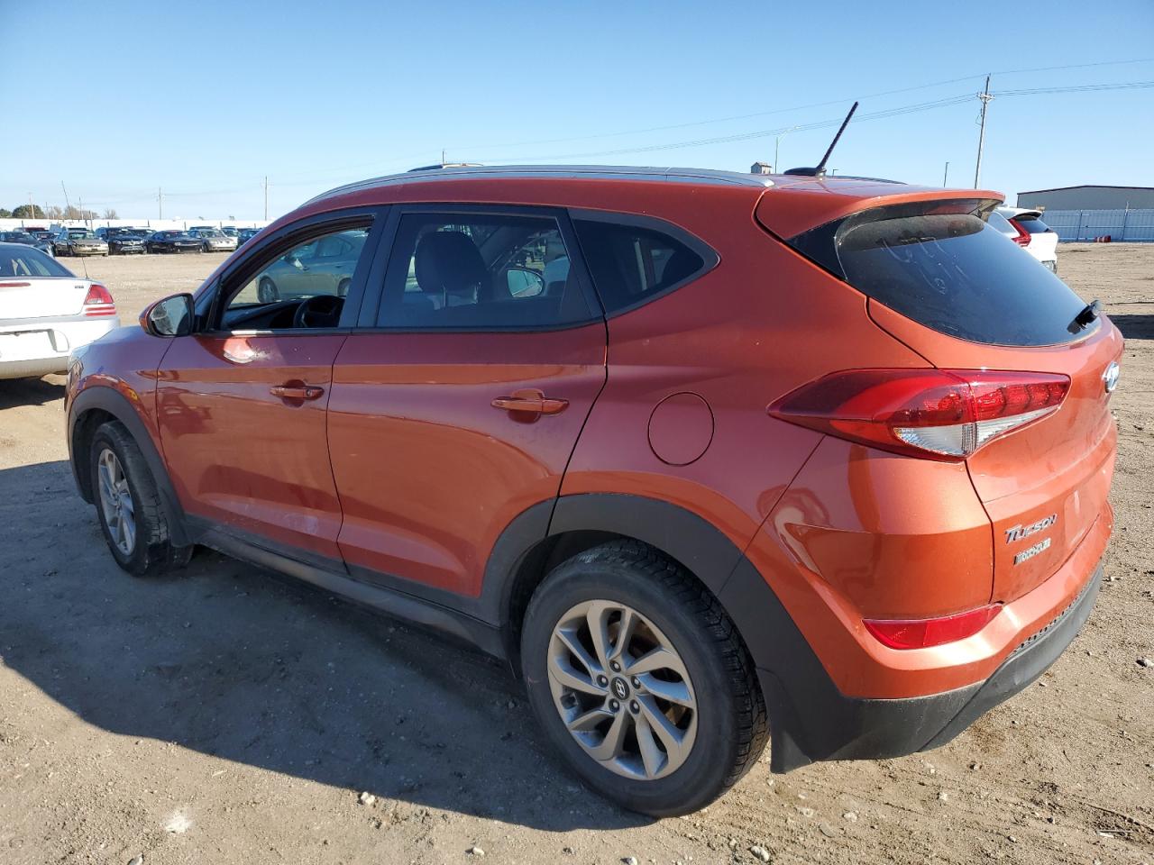 2016 Hyundai Tucson - Image 2
