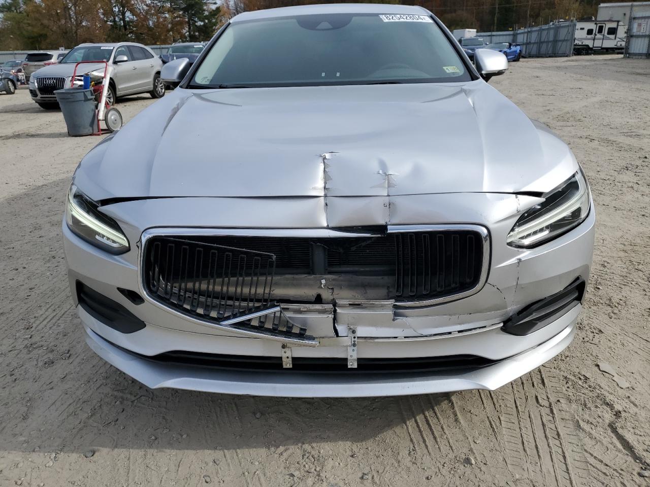 2018 Volvo S90 - Image 12