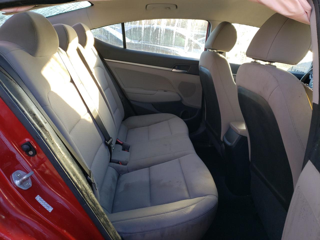 2019 Hyundai Elantra - Image 11
