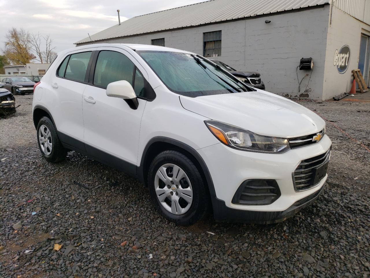2017 Chevrolet Trax - Image 4