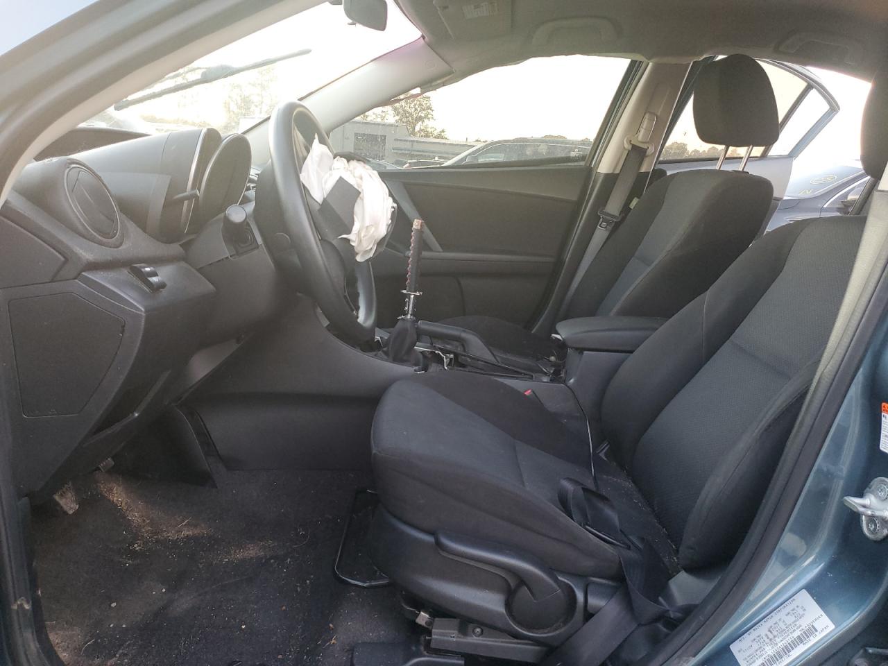 2010 Mazda 3 - Image 7