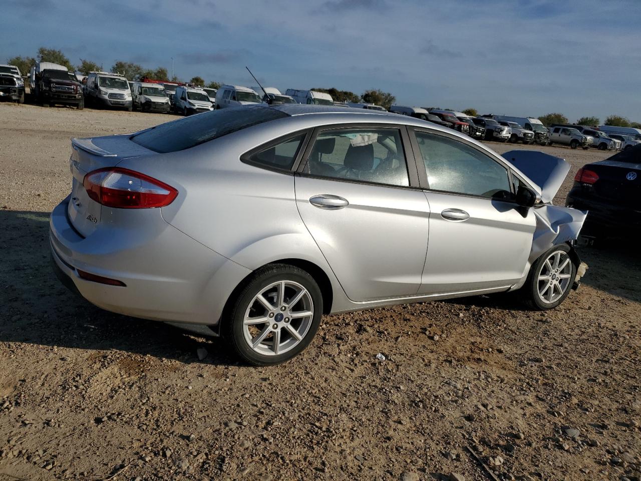 VIN 3FADP4BJ9KM160412 2019 FORD FIESTA no.3