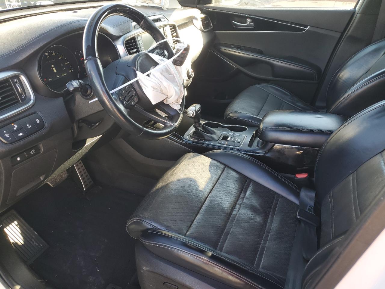 2017 Kia Sorento - Image 7