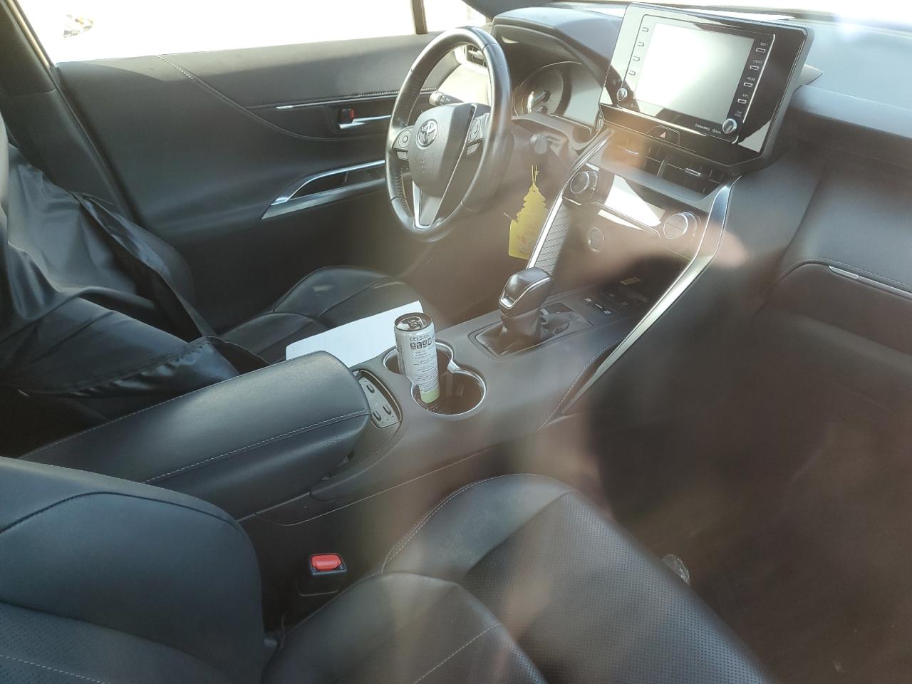 2021 Toyota Venza - Image 8