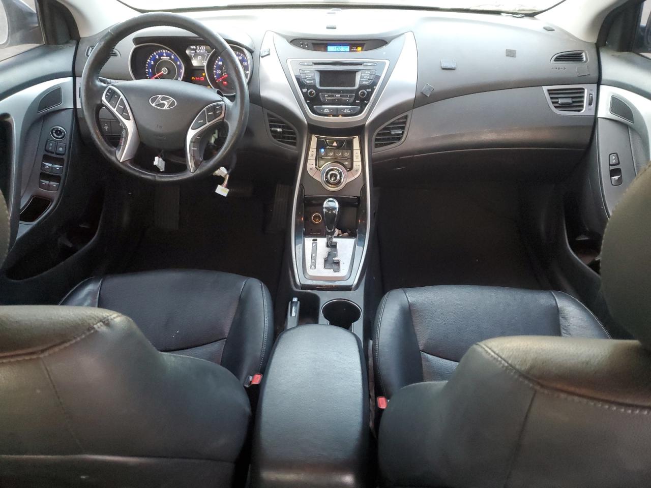 2013 Hyundai Elantra - Image 8