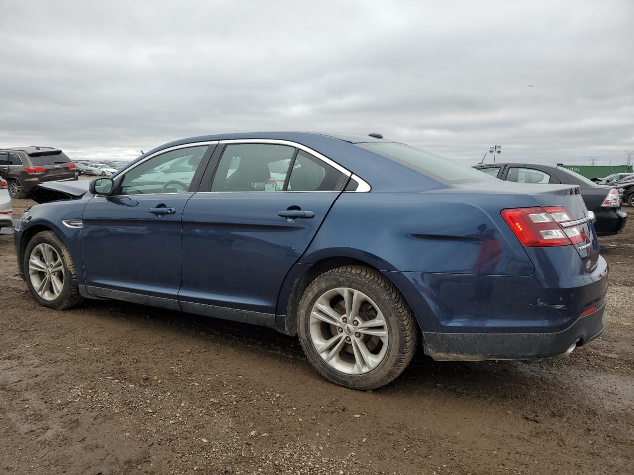 2016 Ford Taurus - Image 2