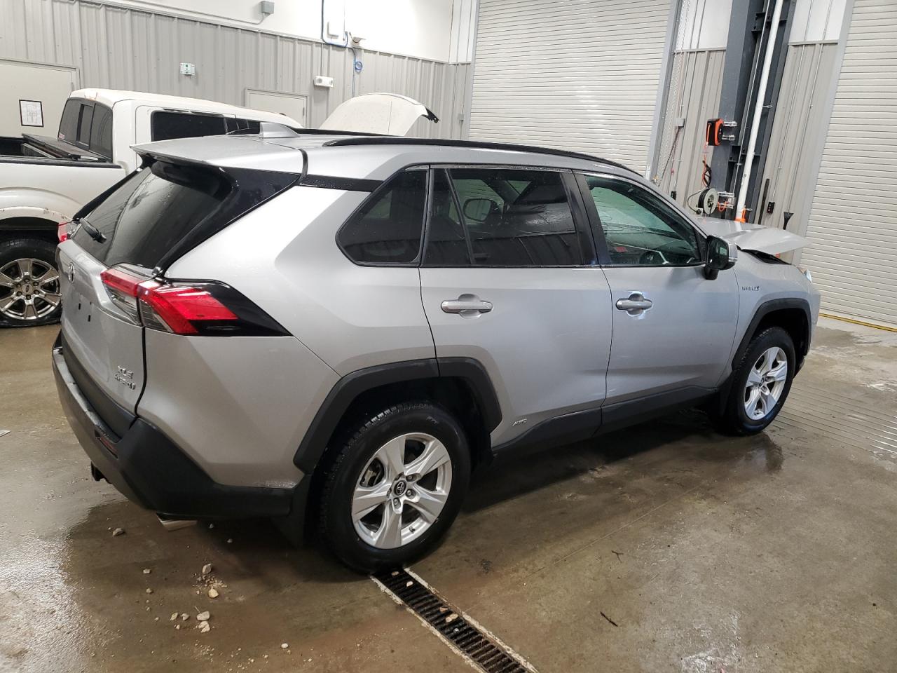 VIN 2T3RWRFV6KW019468 2019 TOYOTA RAV4 no.3