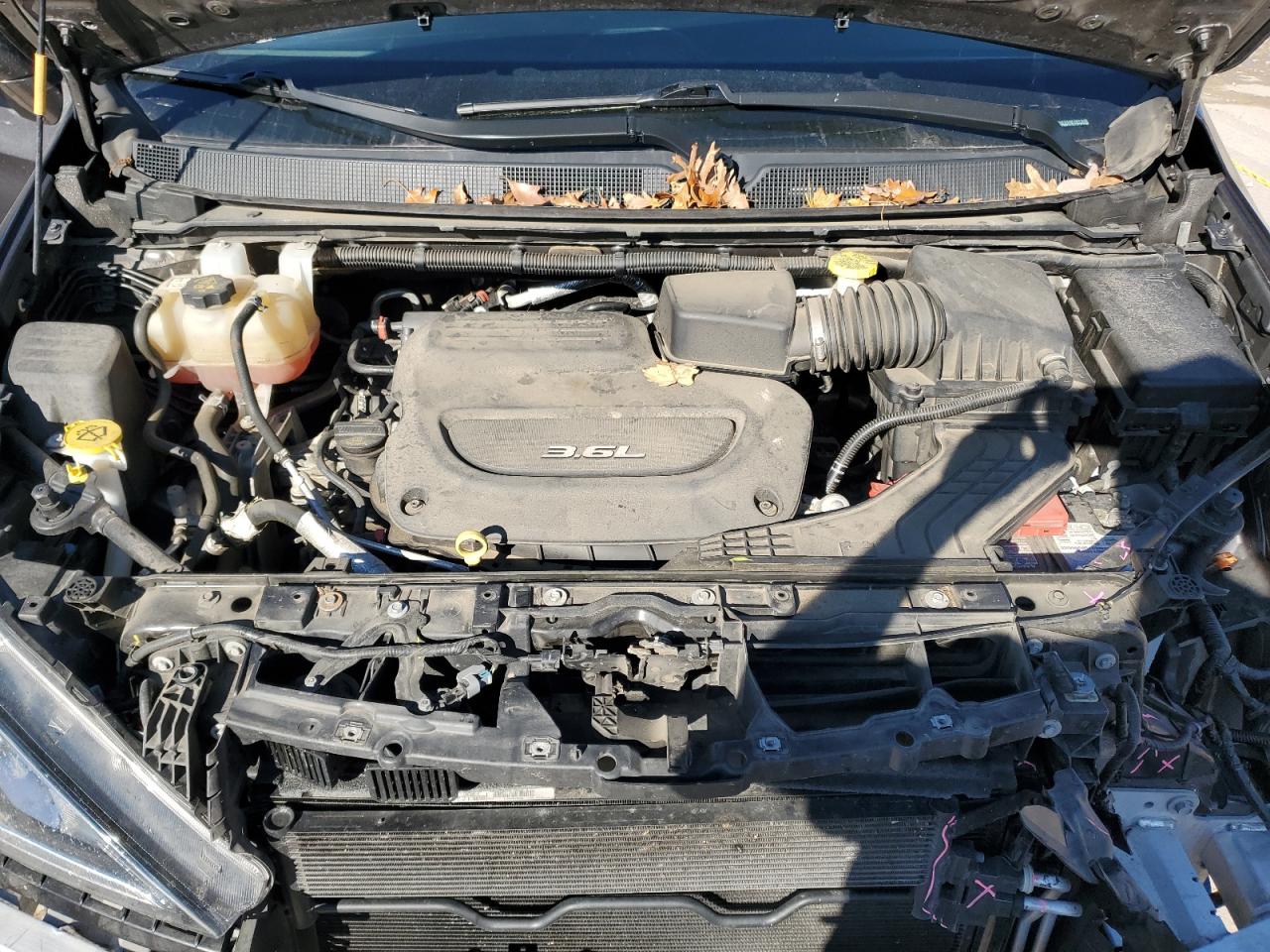 2017 Chrysler Pacifica - Image 12