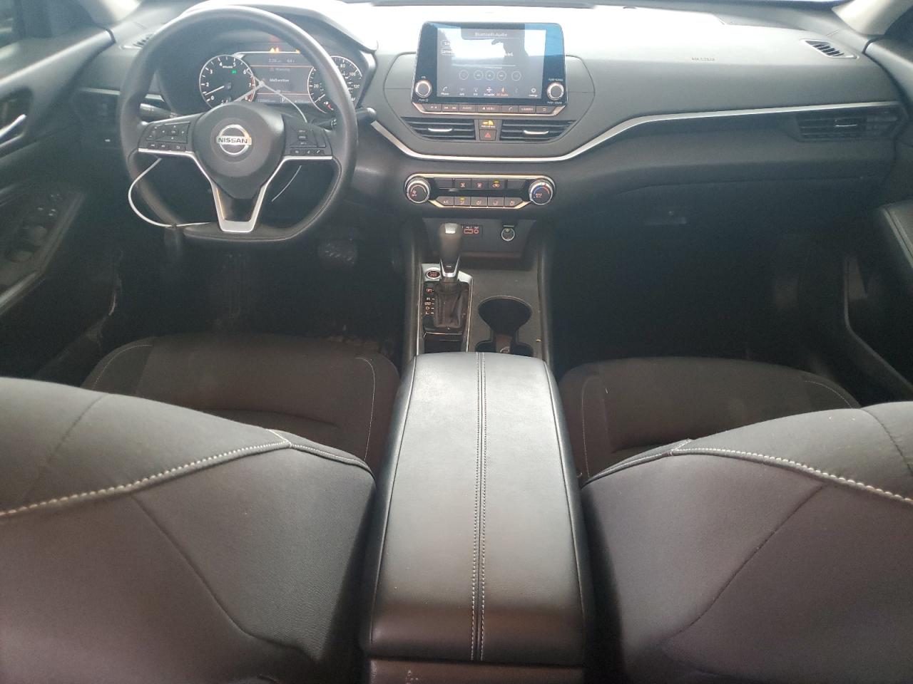2019 Nissan Altima - Image 8