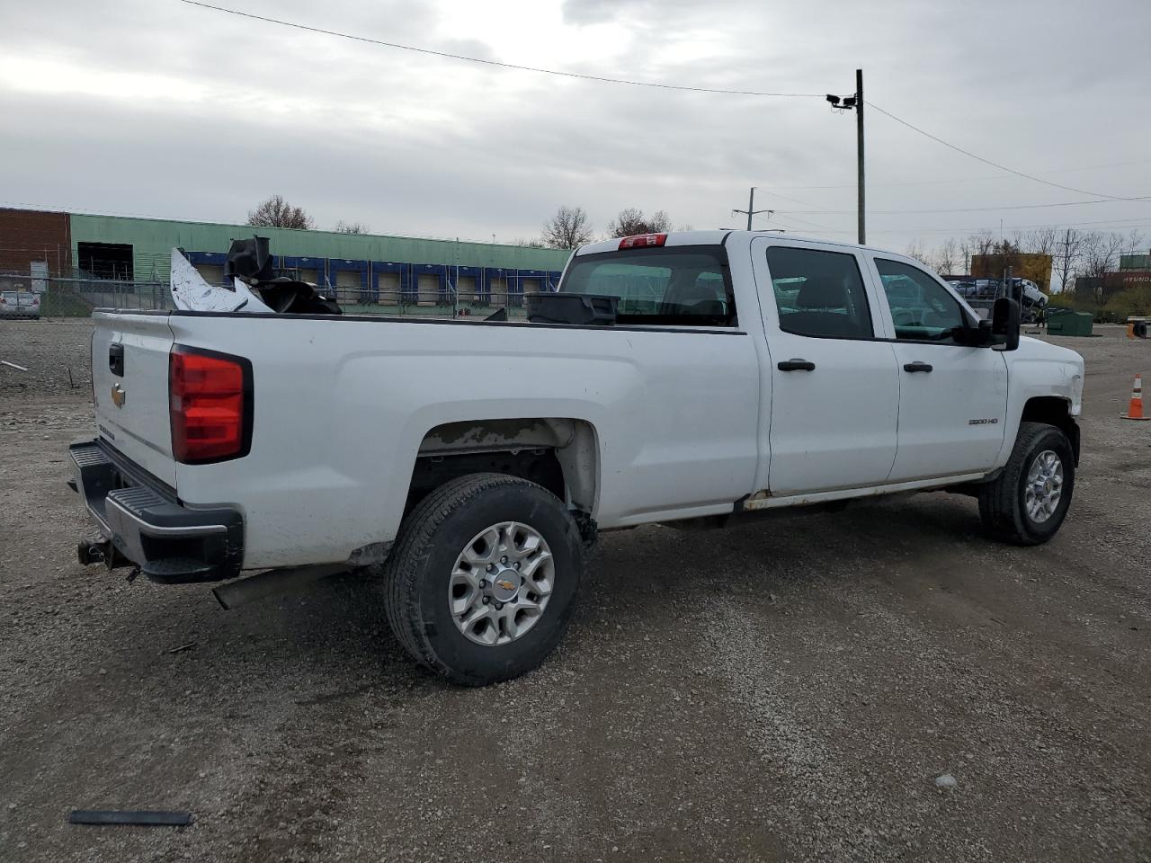 2015 Chevrolet Silverado - Image 3