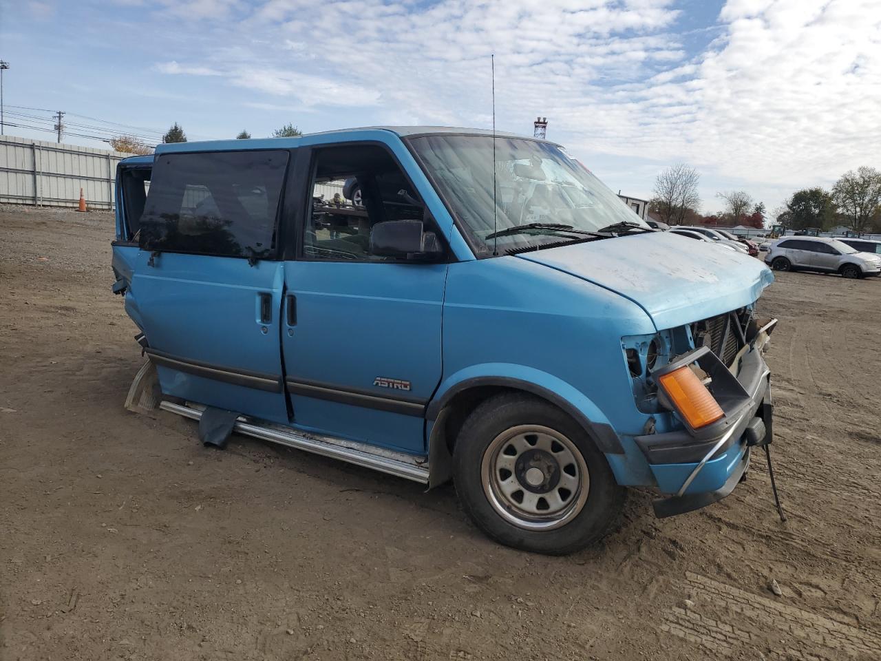 1994 Chevrolet Astro - Image 4