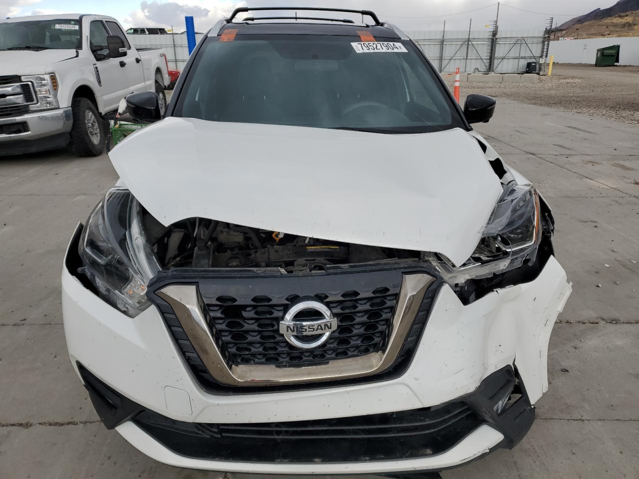 VIN 3N1CP5CU3JL533987 2018 NISSAN KICKS no.5