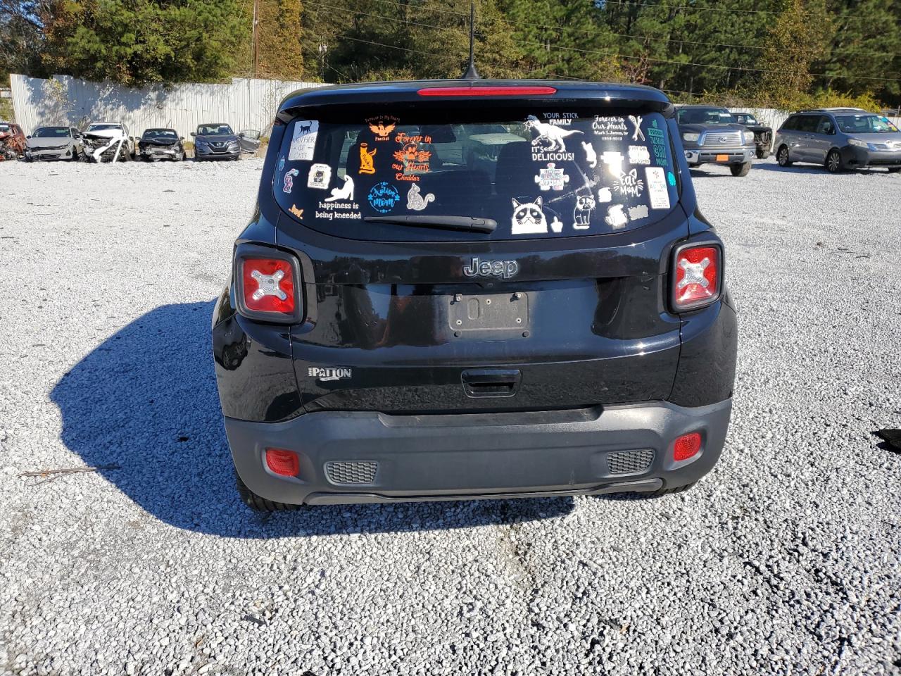 2021 Jeep Renegade - Image 6