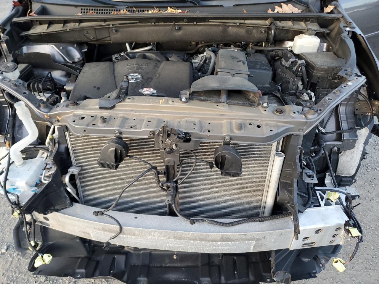 2019 Toyota Highlander - Image 12