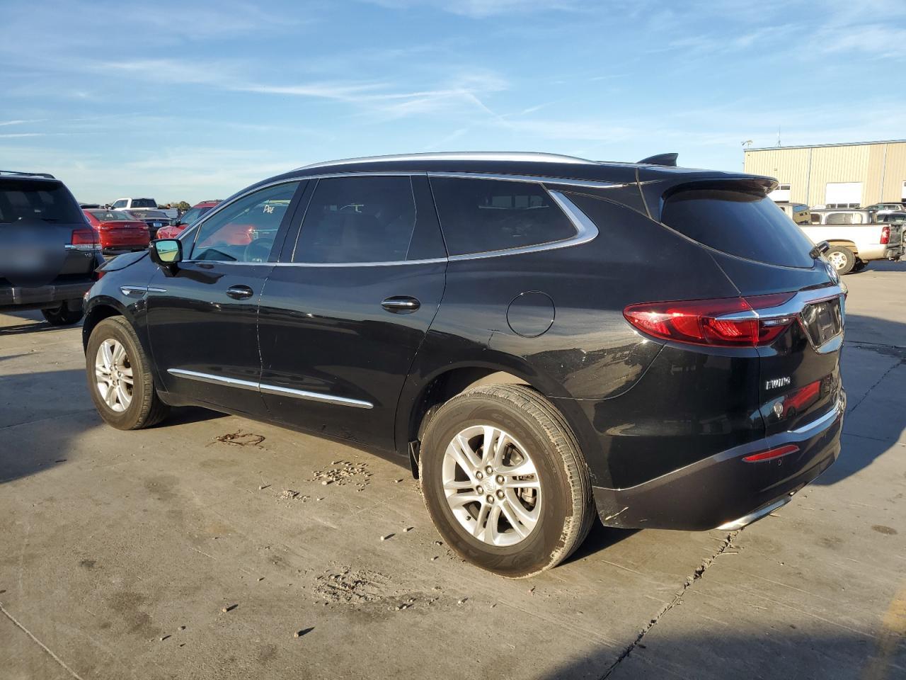 VIN 5GAERBKW8KJ302286 2019 BUICK ENCLAVE no.2