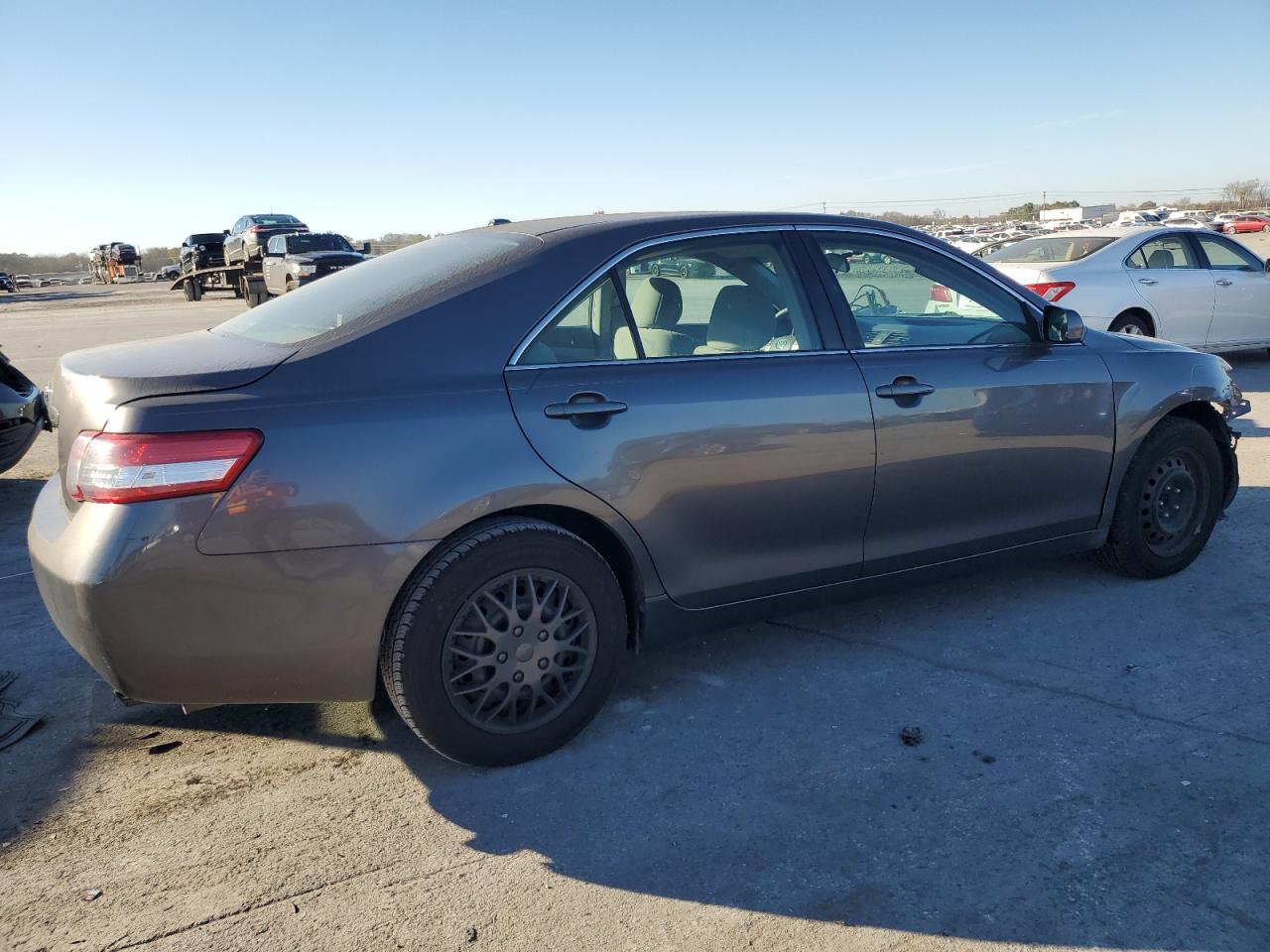 2011 Toyota Camry - Image 3