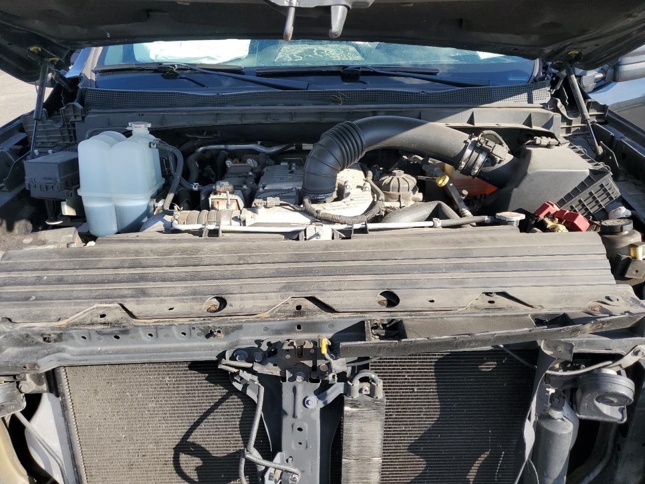2019 Nissan Titan - Image 11