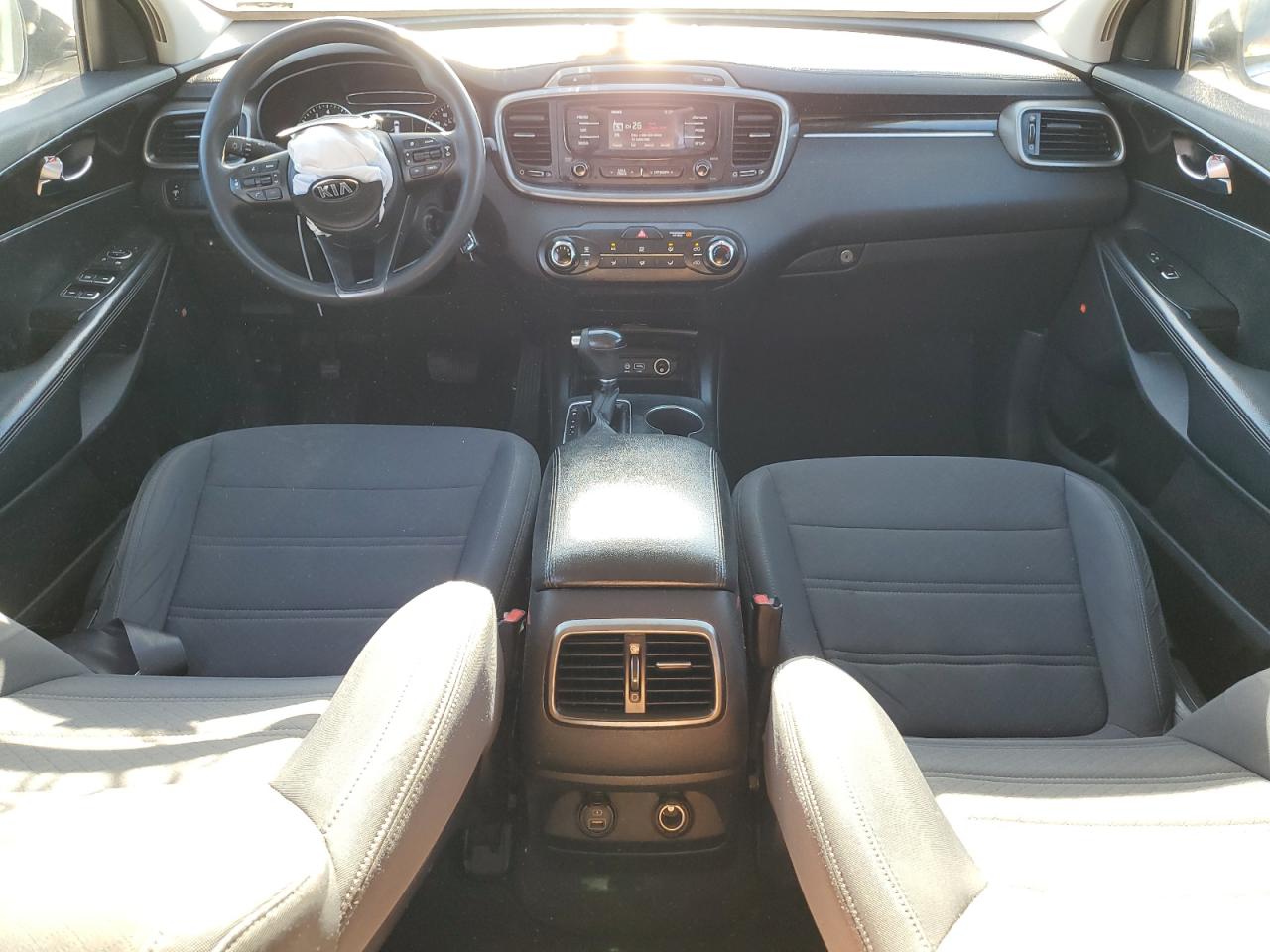 2016 Kia Sorento - Image 8