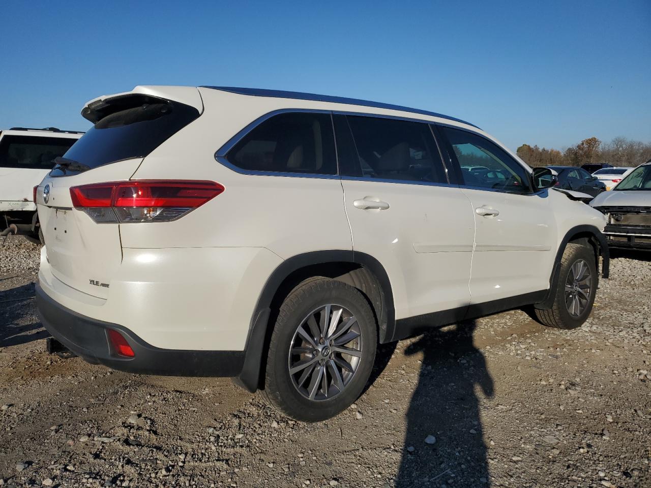 2019 Toyota Highlander - Image 3