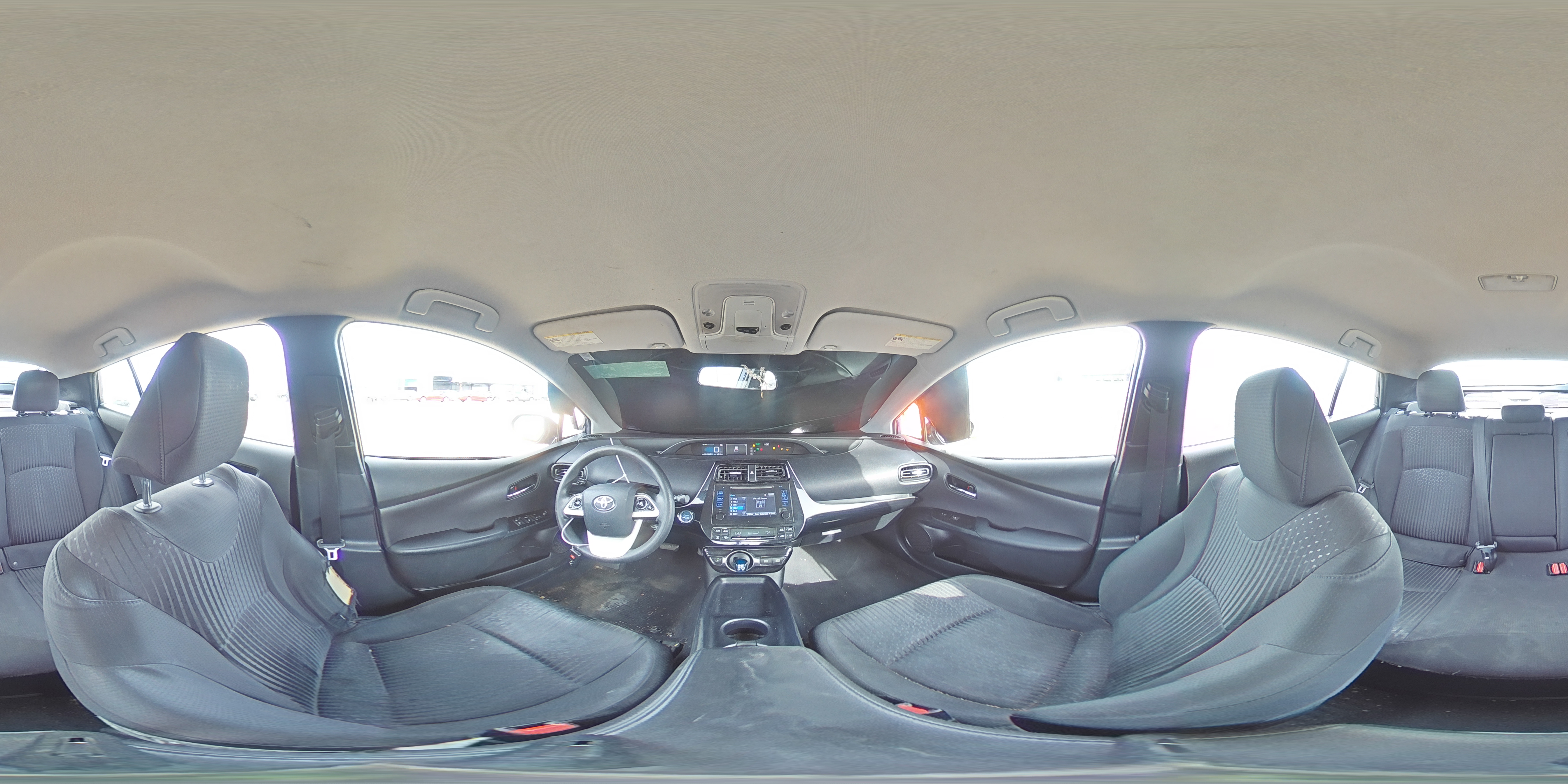 2017 Toyota Prius - Image 12