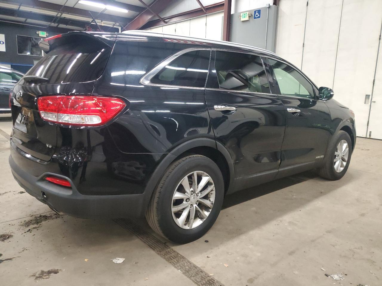 VIN 5XYPGDA57GG179136 2016 KIA SORENTO no.3