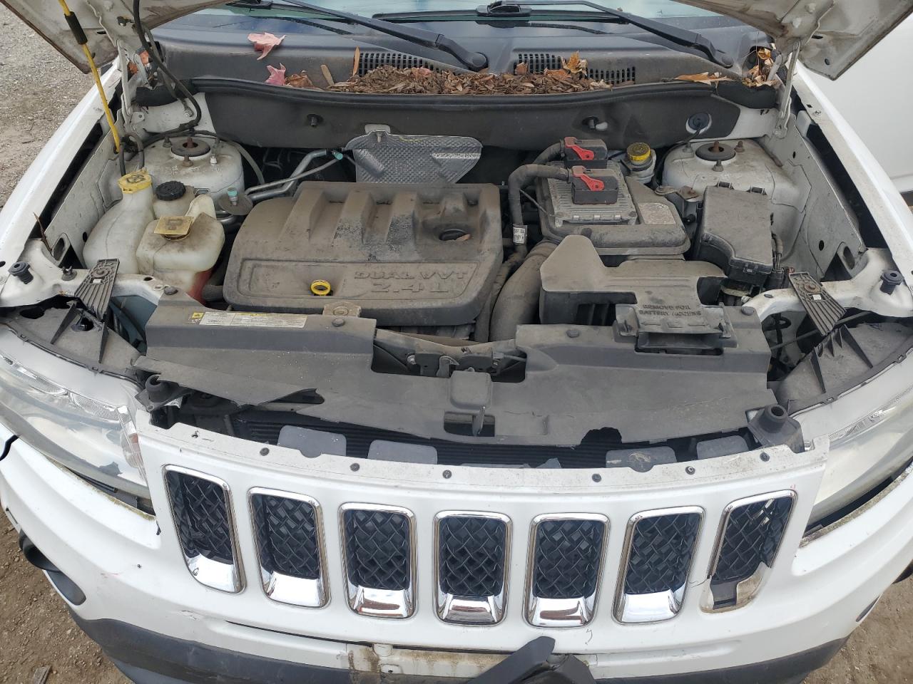2012 Jeep Compass - Image 13