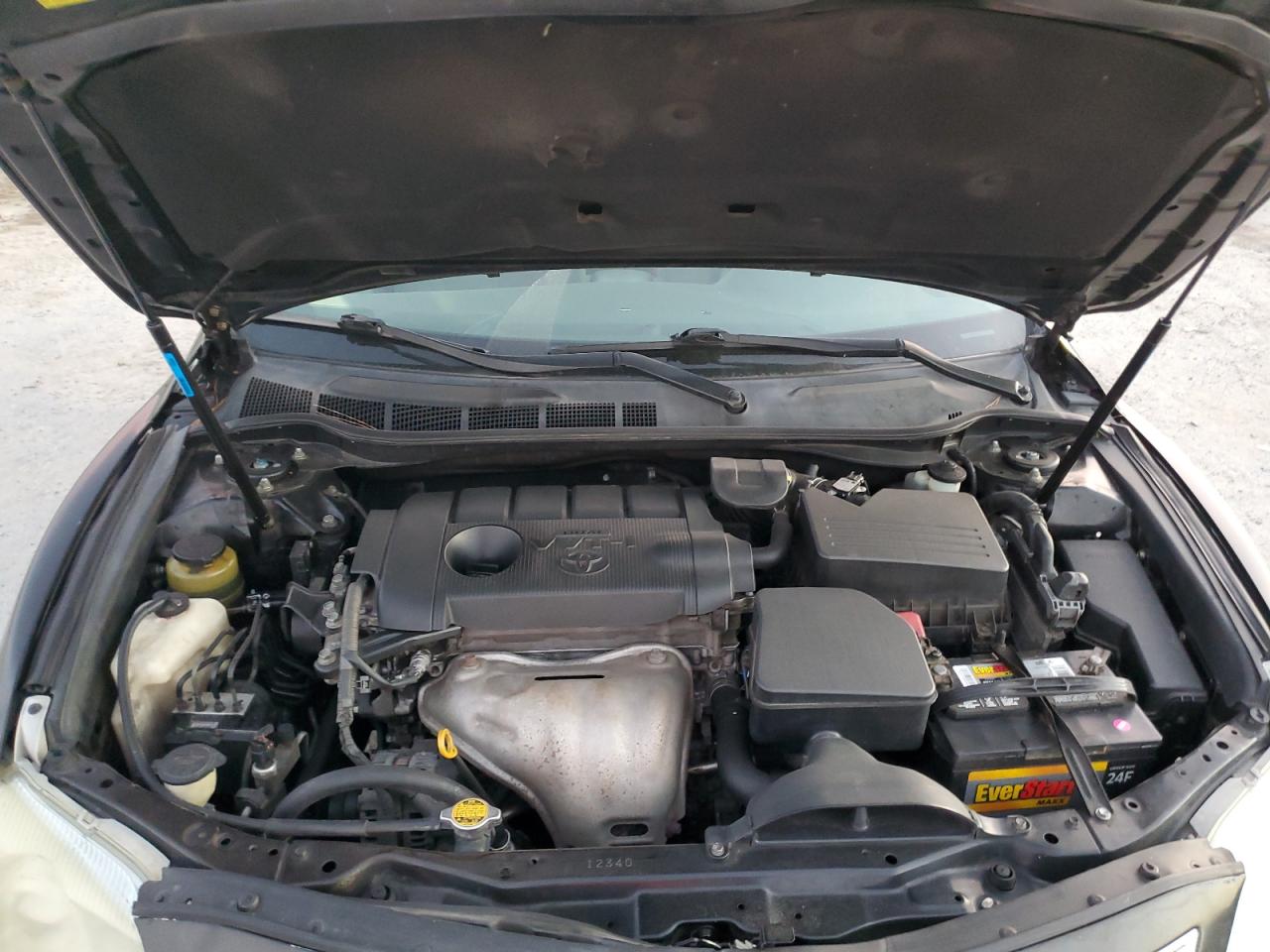 2011 Toyota Camry - Image 11