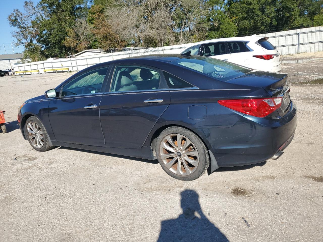 2013 Hyundai Sonata - Image 2
