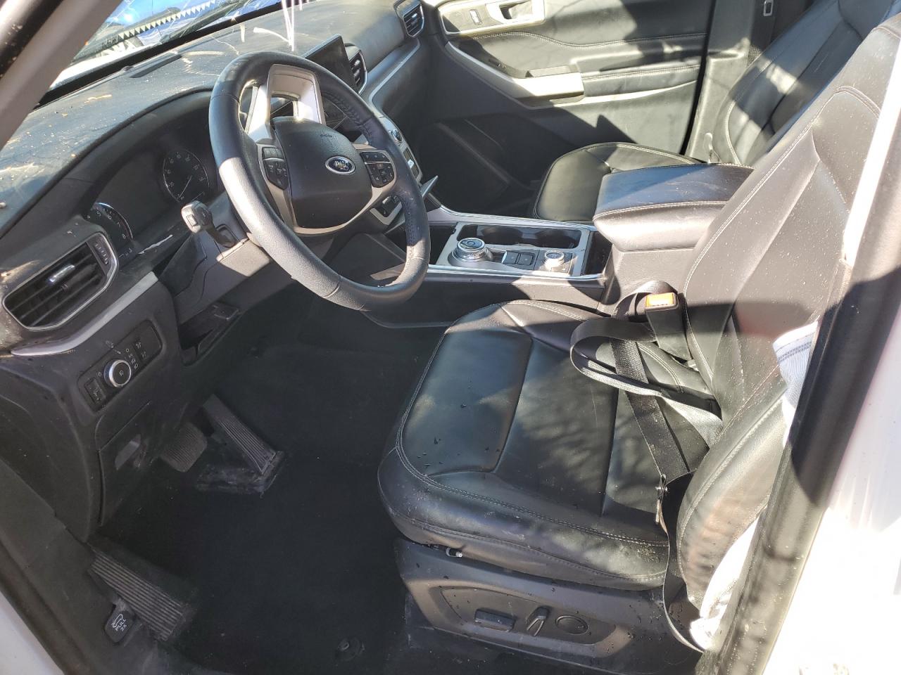 2023 Ford Explorer - Image 7