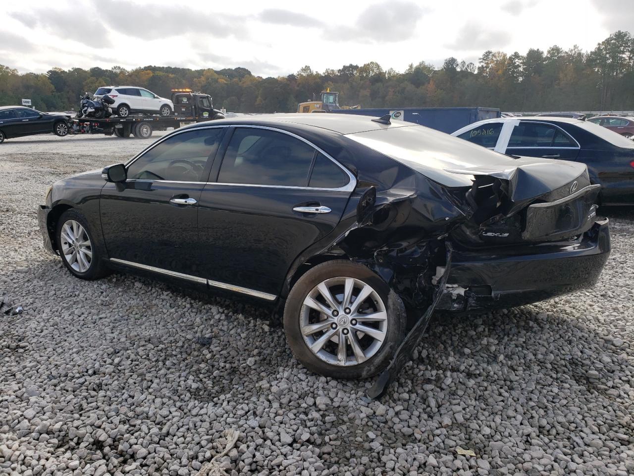 2010 Lexus ES - Image 2
