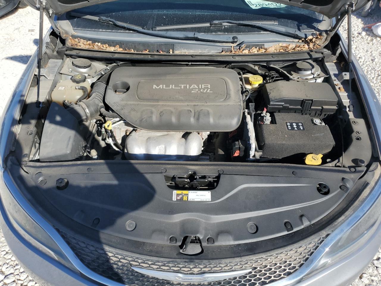 2016 Chrysler 200 - Image 11