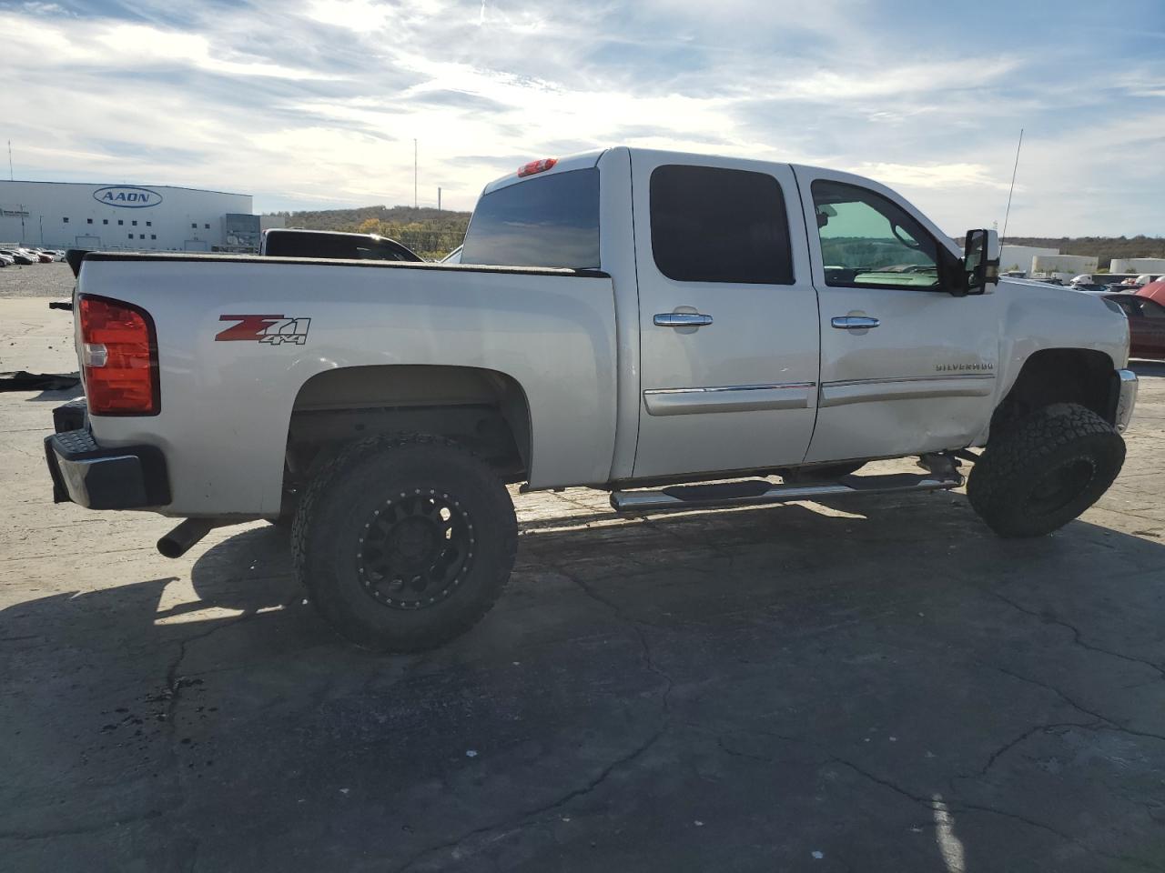 2012 Chevrolet Silverado - Image 3