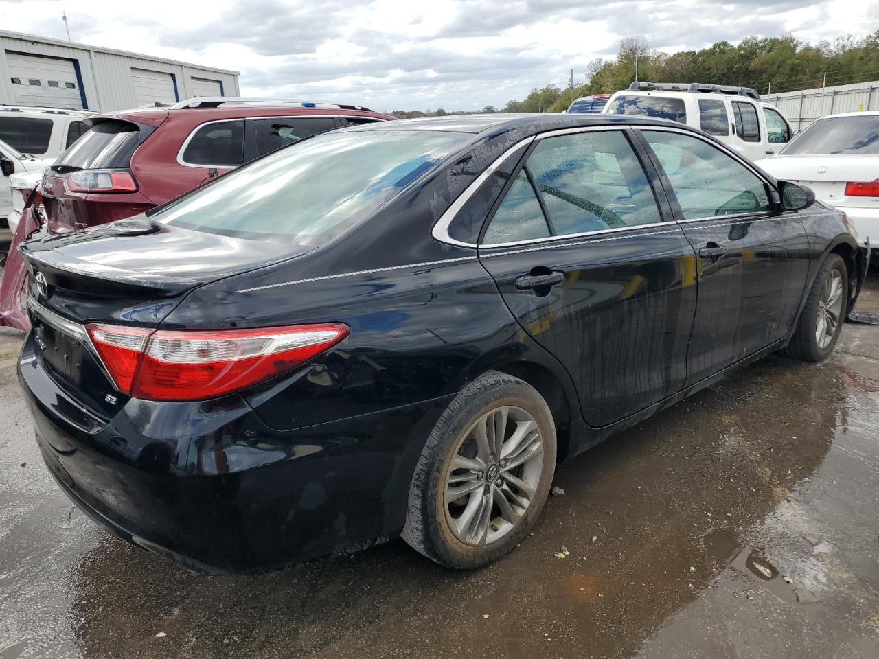 VIN 4T1BF1FK0HU399658 2017 TOYOTA CAMRY no.3