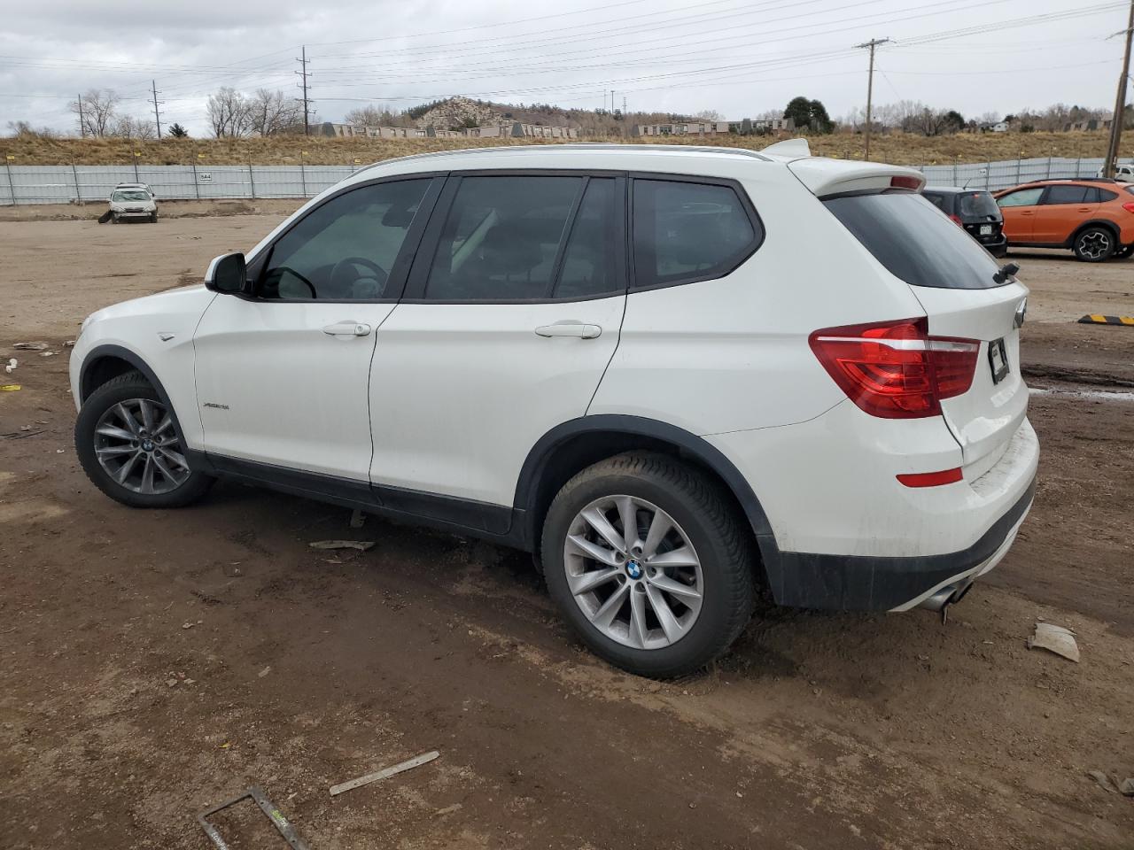 VIN 5UXWX9C32H0W69588 2017 BMW X3 no.2