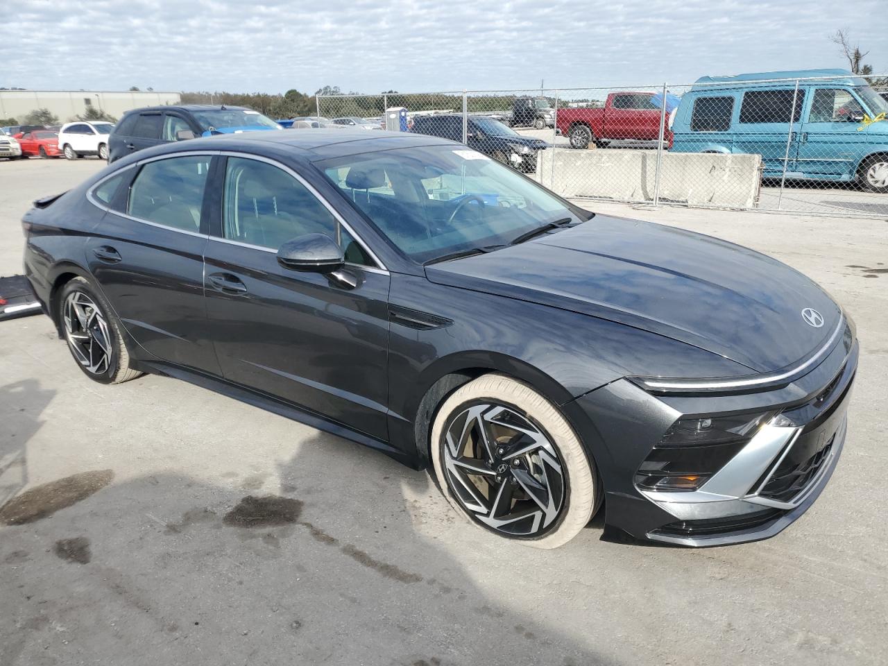 2024 Hyundai Sonata - Image 4