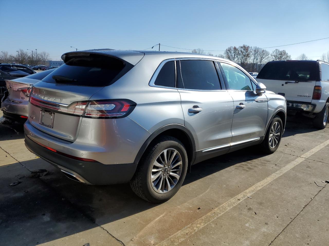 2022 Lincoln Nautilus - Image 3