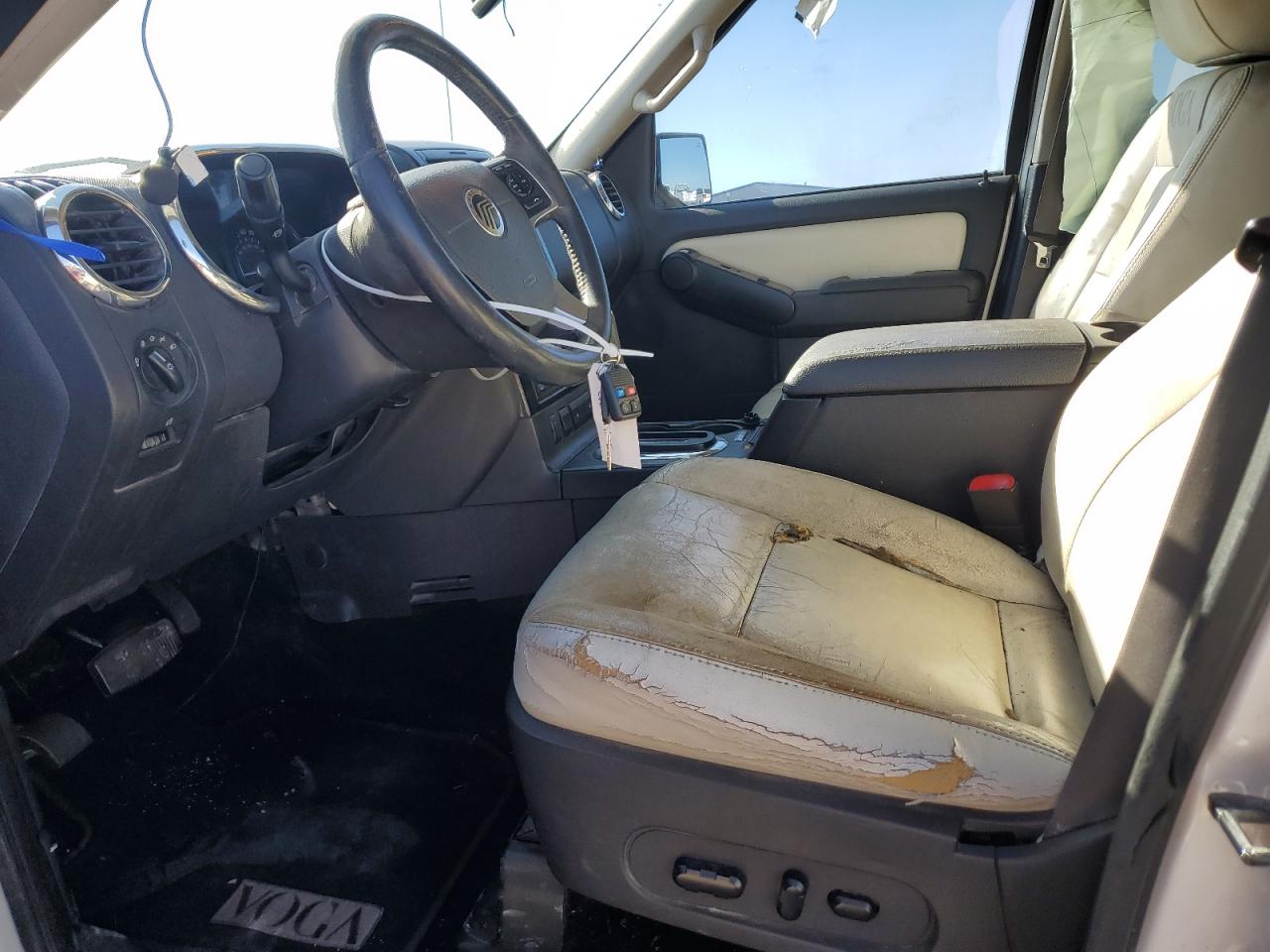 2009 Mercury Mountaineer - Image 7