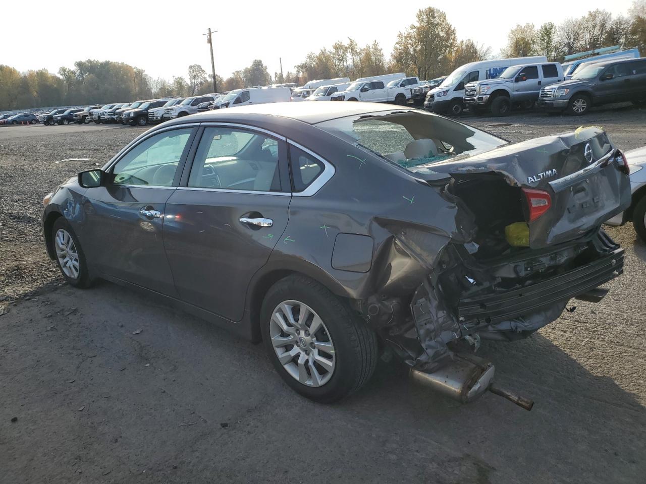 2016 Nissan Altima - Image 2