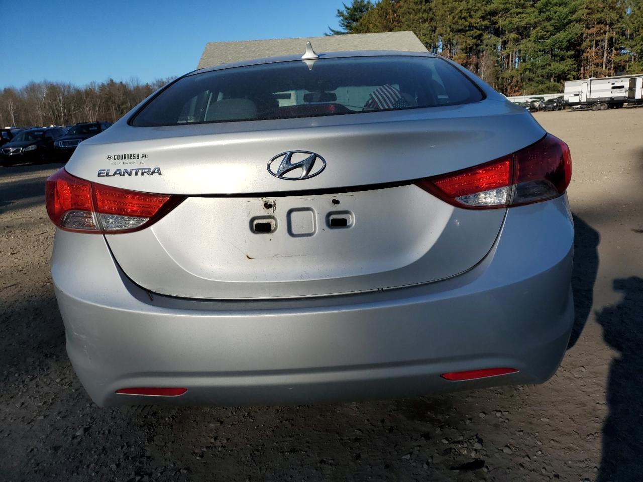 2012 Hyundai Elantra - Image 6