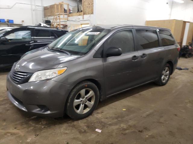 2015 Toyota Sienna 