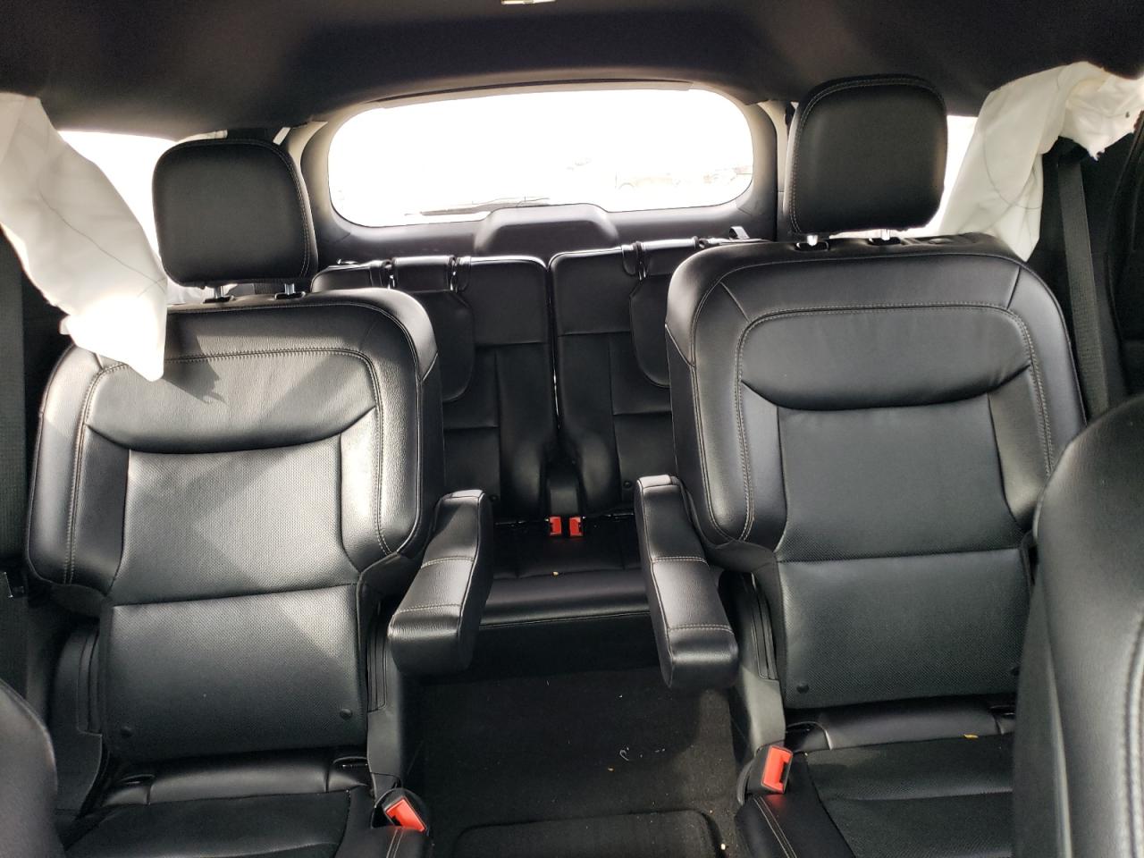 2020 Ford Explorer - Image 10