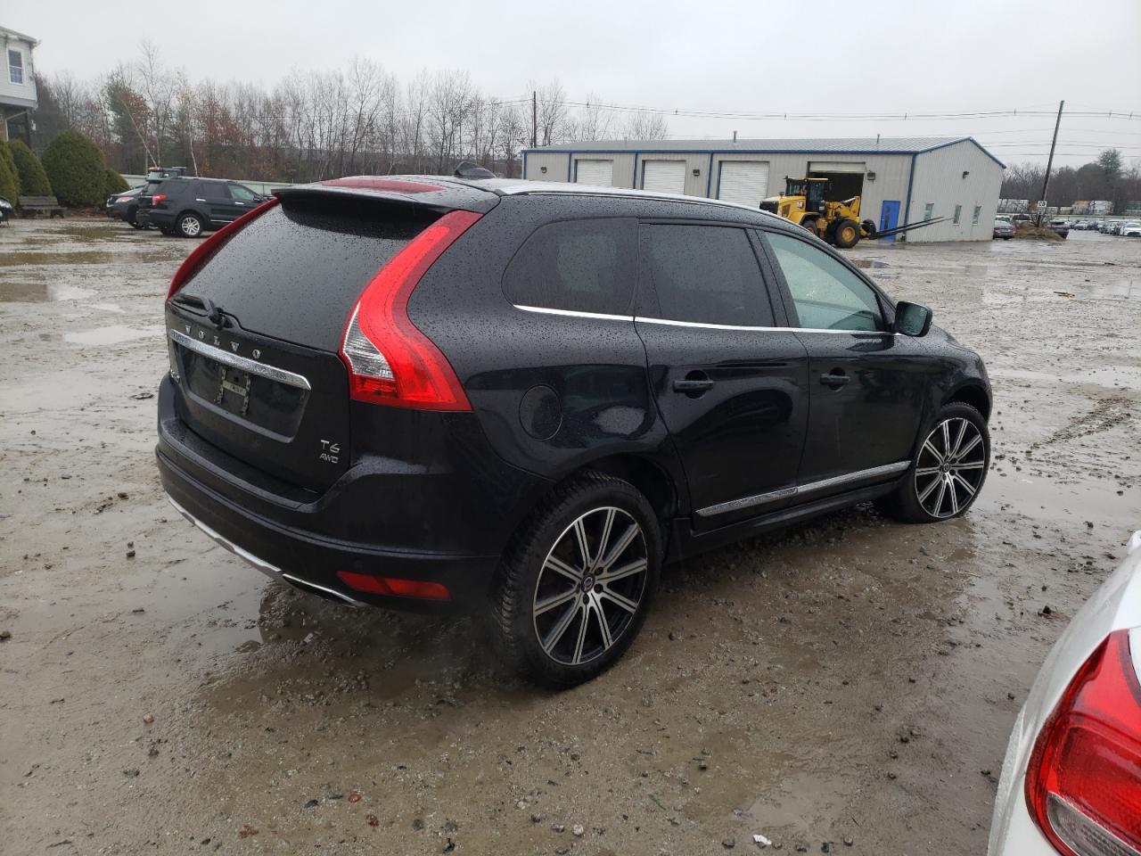 VIN YV4902RKXF2734761 2015 VOLVO XC60 no.3