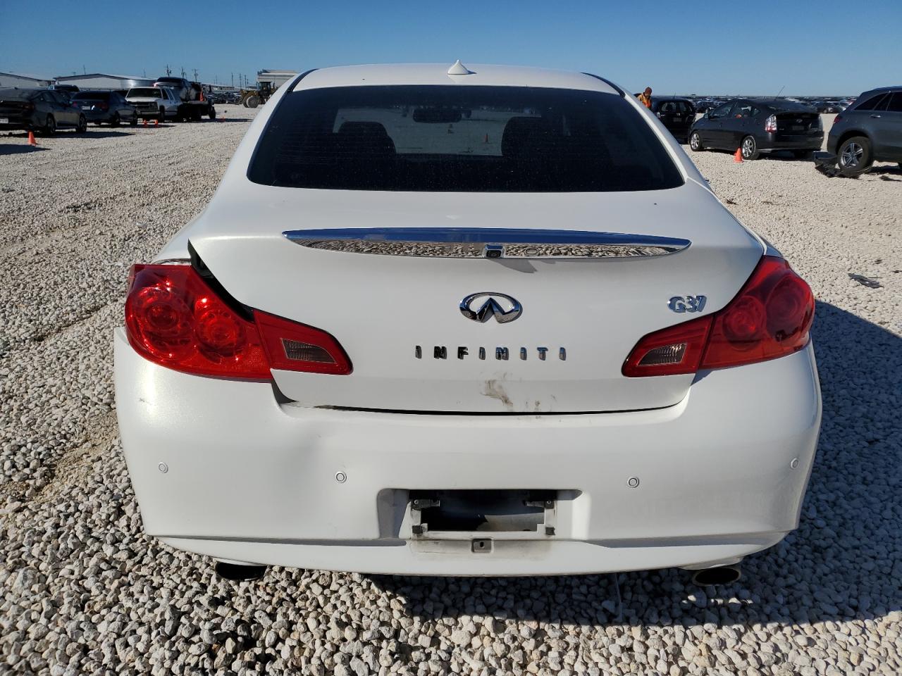 2013 Infiniti G - Image 6