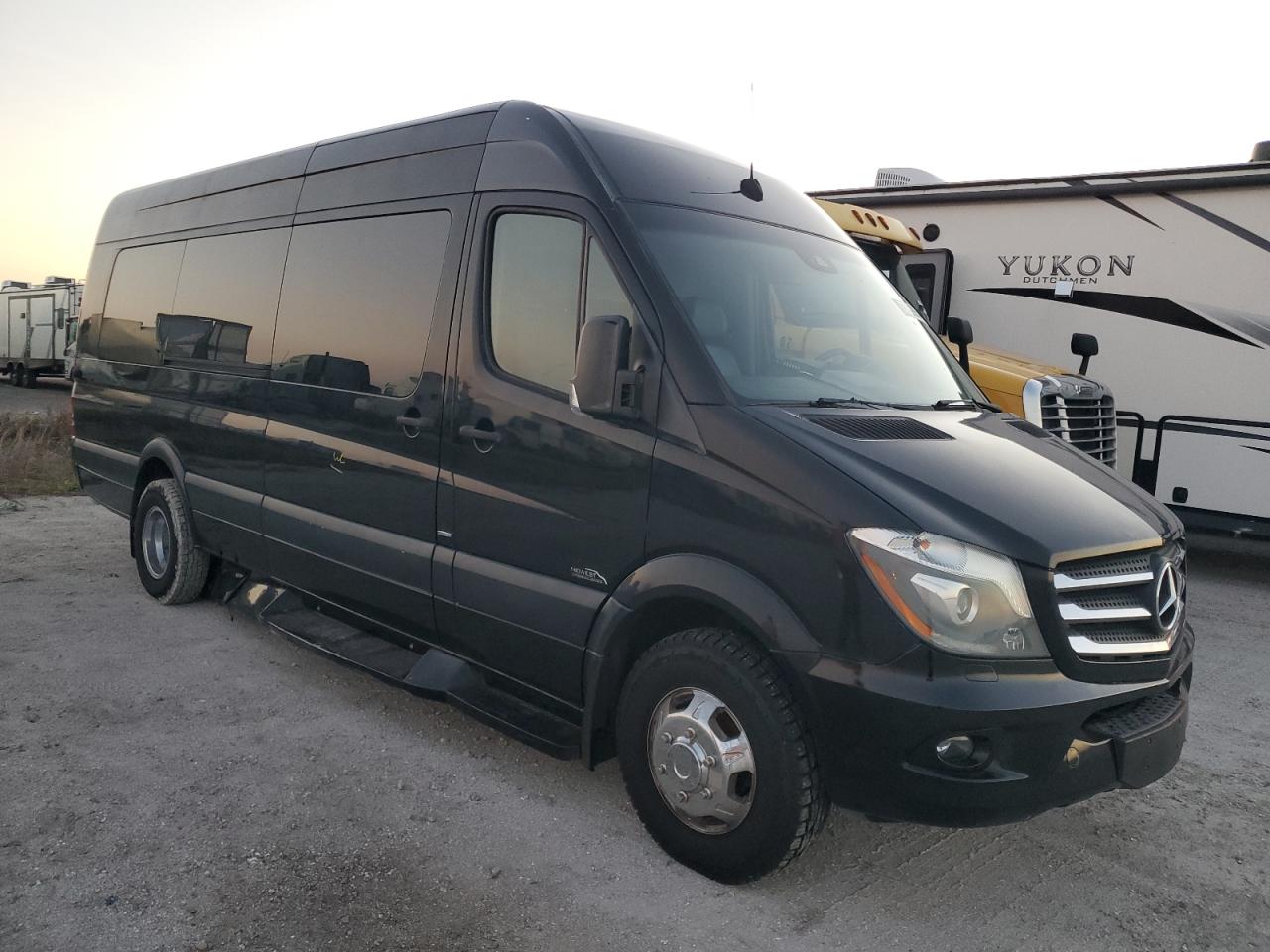 VIN WDAPF4CC5GP289777 2016 MERCEDES-BENZ SPRINTER no.4