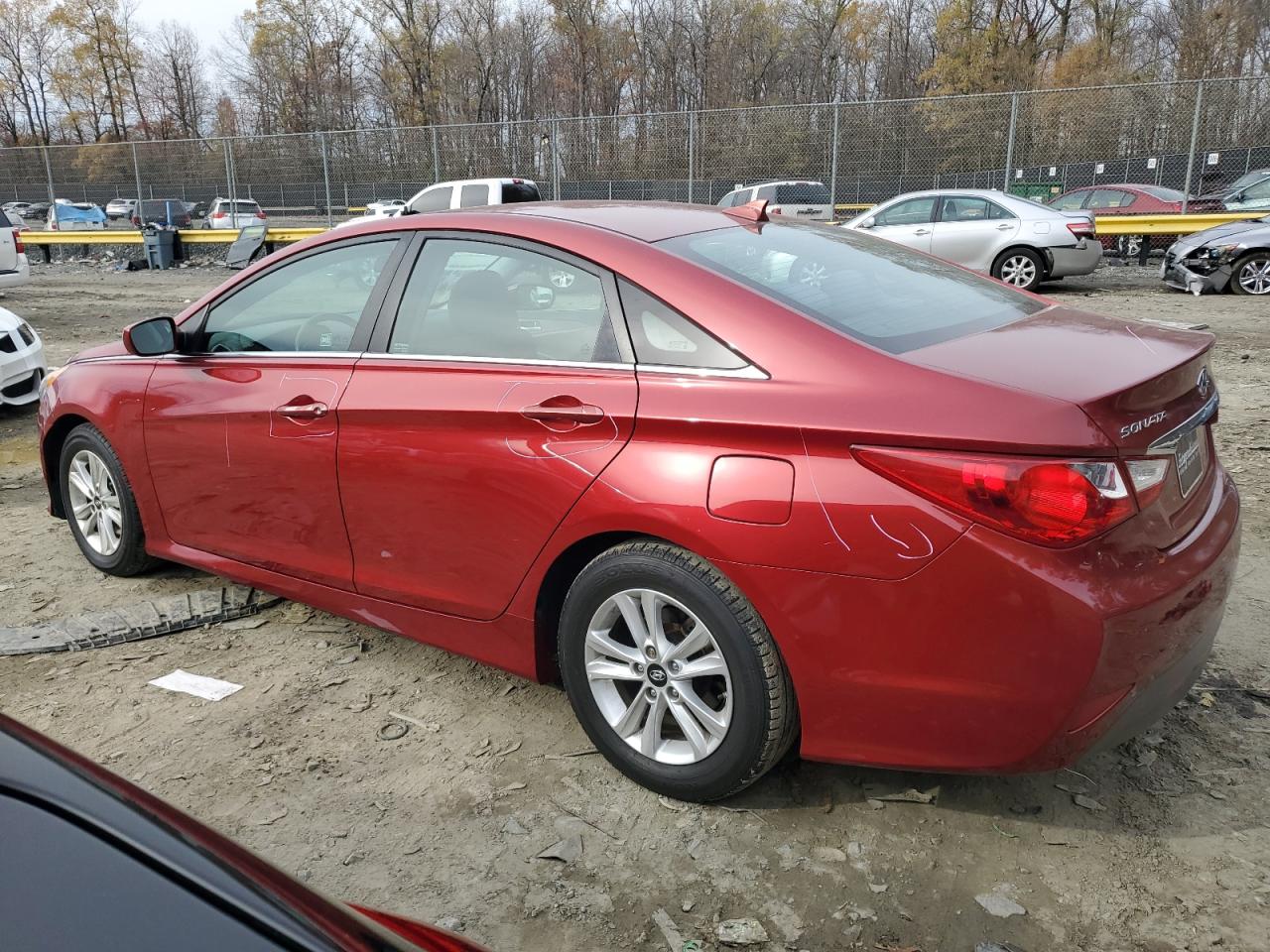 2014 Hyundai Sonata - Image 2