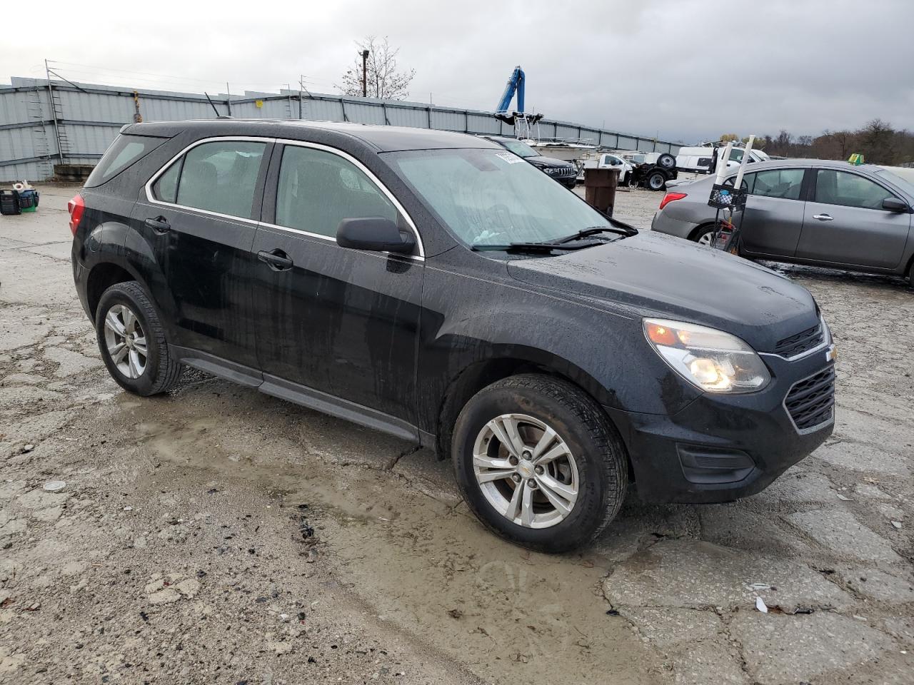 2017 Chevrolet Equinox - Image 4